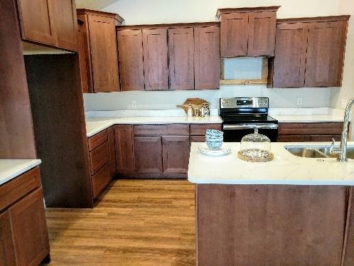 Carpet vs. Hardwood Floors in Senior Living Communities: Which Is Better?