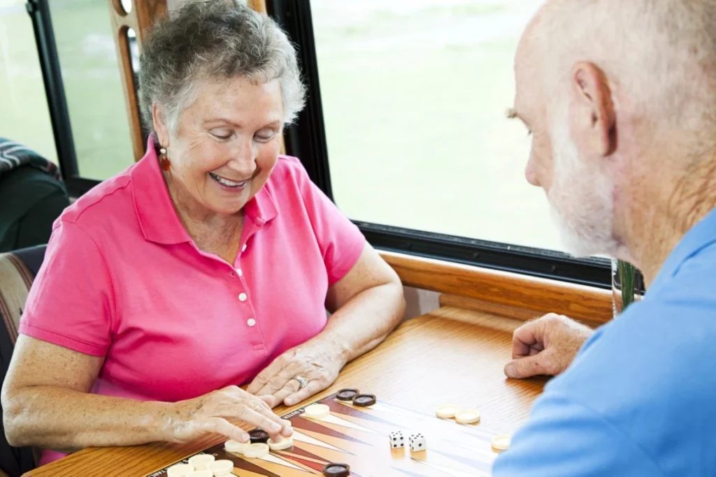 Preparing For Downsizing: 8 Tips For A Smooth Transition Downsizing - Leisure Villas, South Jordan, Utah